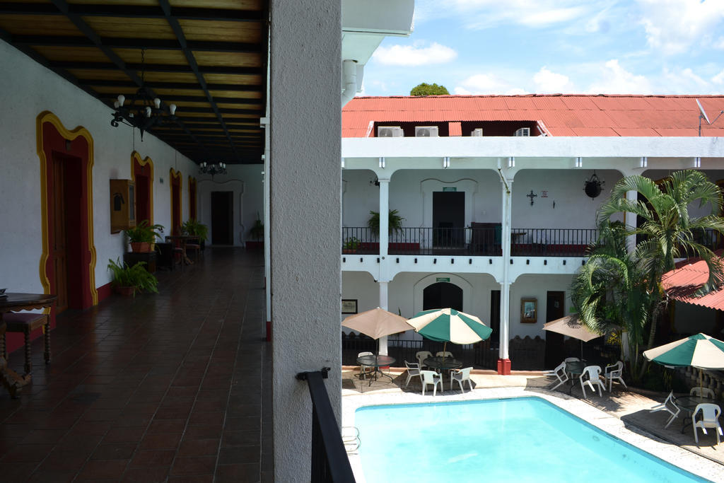 Hotel Posada De Don Jose Retalhuleu Exterior photo